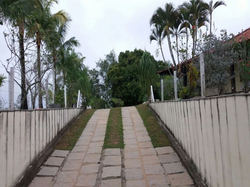 Casa com 3 quartos, 1.00m², à venda - centro - tangua